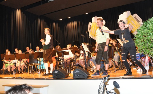 Mit Tracht und Musik: Rocktoberfest-Stimmung in Berneck