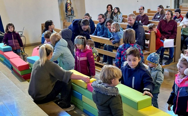 «Kaputt - und jetzt?!» - Ökumenische Kirche Kunterbunt