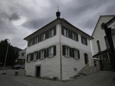 Erfreuliche Zahlen, Ehrungen und eine frische Fassade
