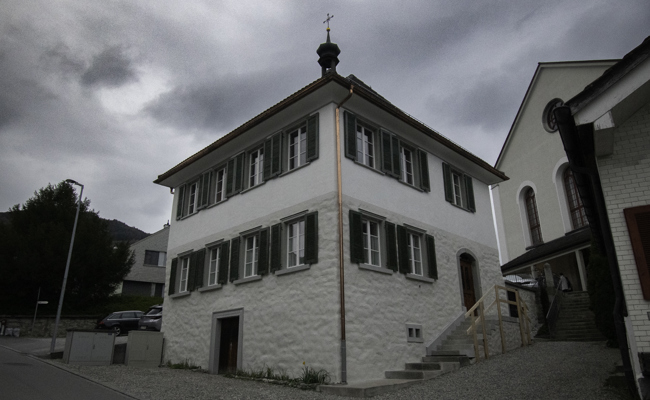 Erfreuliche Zahlen, Ehrungen und eine frische Fassade