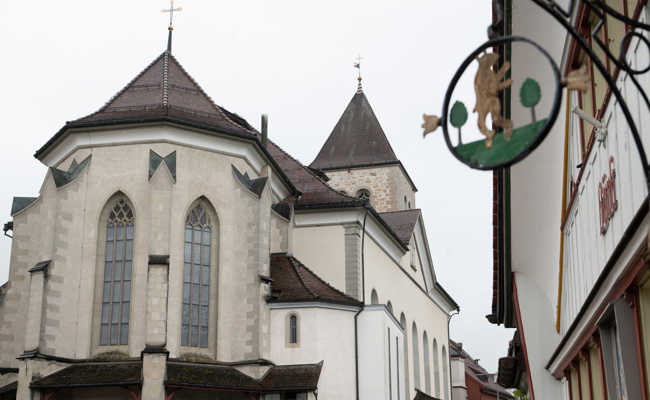 Viele Katholiken kehren der Kirche den Rücken und verfassen ein Austrittsschreiben