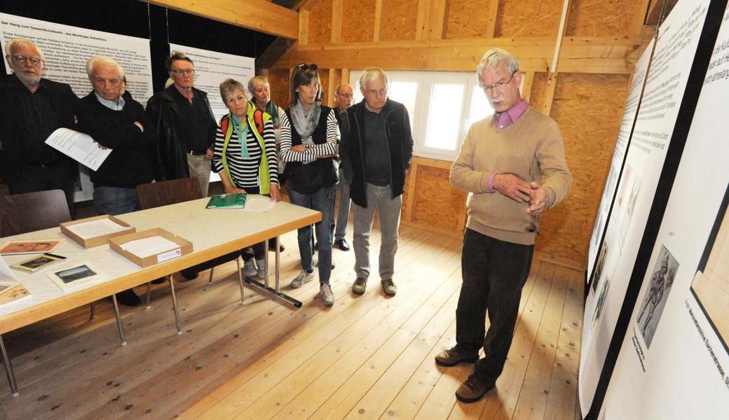 Die Ausstellung ist zwar selbsterklärend. Peter Zünds fundiertes Wissen macht sie geführt aber umso spannender. 