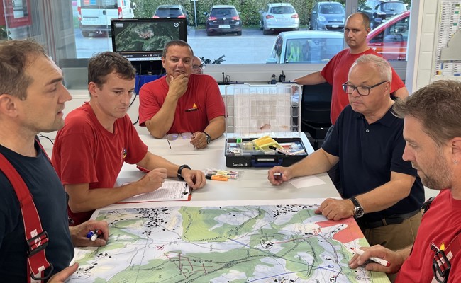 Was tun, wenn der Wald brennt? Feuerwehr übte den Ernstfall