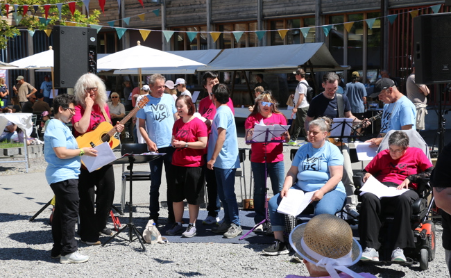 Singen für das «Wir-Gefühl» am Bleichi-Markt des Rhyboot