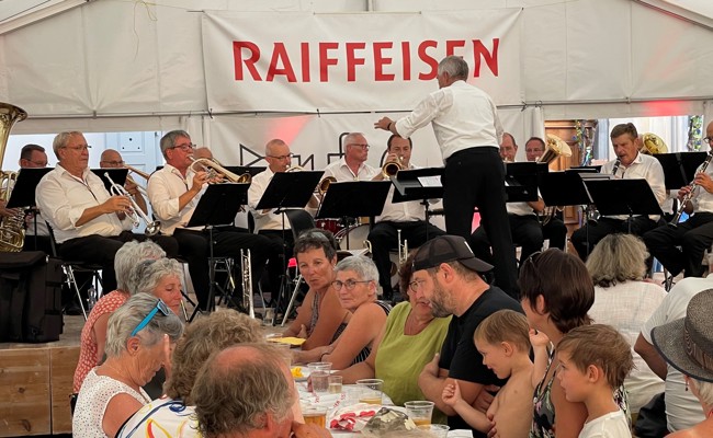 Zwei Tage «Chilbifäscht» mit Musik und Spass auf dem Rathausplatz