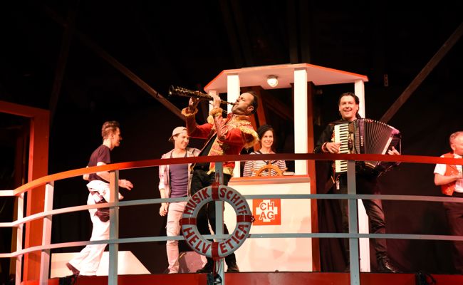 Kultur rückerobert: «Helvetica – das Volksmusical» feiert Premiere