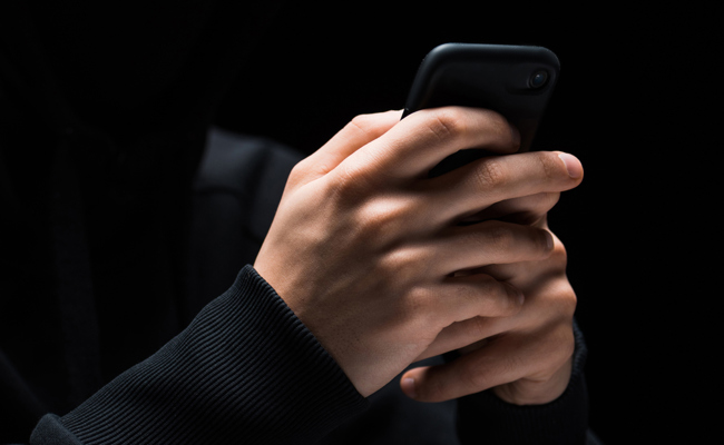 Eigenwillige Technik: Smartphone mit KI-Ambitionen