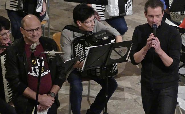 Handorgelsound meets Pop und Rock