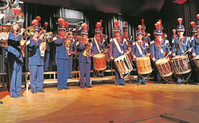 Tambouren laden zum Fest