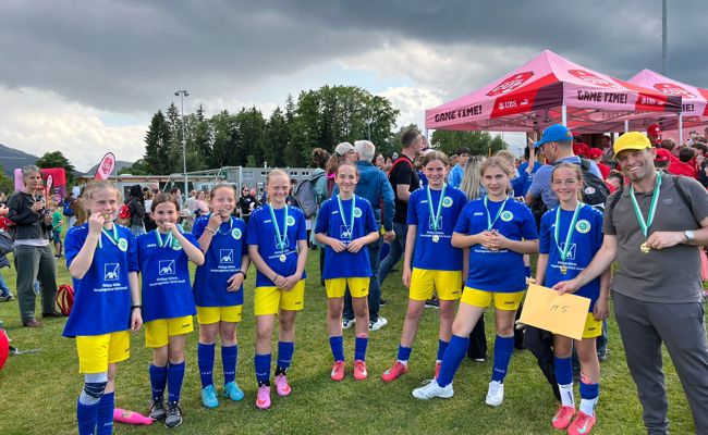 Von Diepoldsau nach Basel: Zwei Schülerteams stehen im Final des UBS Football Cup