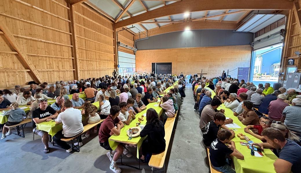 Der Feldgottesdienst in Balgach konnte wetterunabhängig gefeiert werden. (pd)