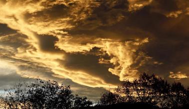 Goldener Herbsthimmel