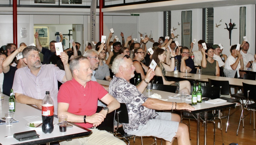 Die Anwesenden waren sich bei allen Abstimmungen absolut einig.