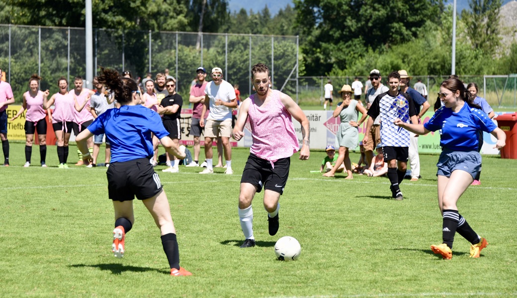 Fussballfest in Rüthi: Das Grümpel ist trotz der Hitze ein Erfolg