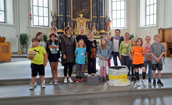 Gut besuchter Kinder- und Familiengottesdienst