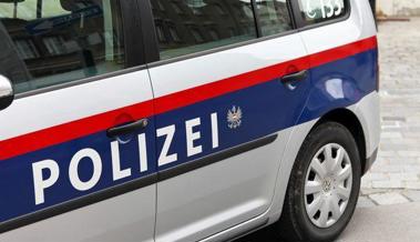Betrunken in Ampel gefahren: Autofahrer unbestimmt verletzt