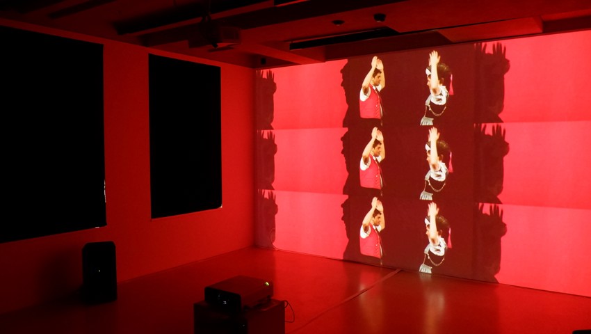 Die Video-Installation «Hierig-Heutig» im Dunant-Museum. Die Video-Installation «Hierig-Heutig» im Dunant-Museum.