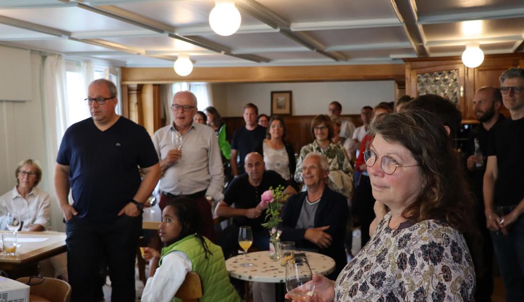  Genossenschafterinnen und Genossenschafter trafen sich zum Eröffnungsapéro.