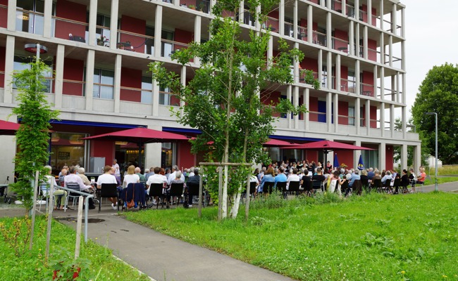 Gelungener erster ökumenischer Sommergottesdienst im Zentrum Rheinauen