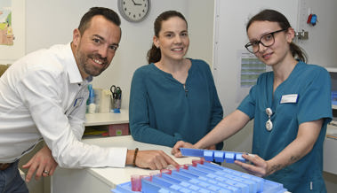 Pflegeheime bilden Fachpersonen im Verbund aus und stärken so die Langzeitpflege Pflegeheime bilden Fachpersonen im Verbund aus und stärken so die Langzeitpflege