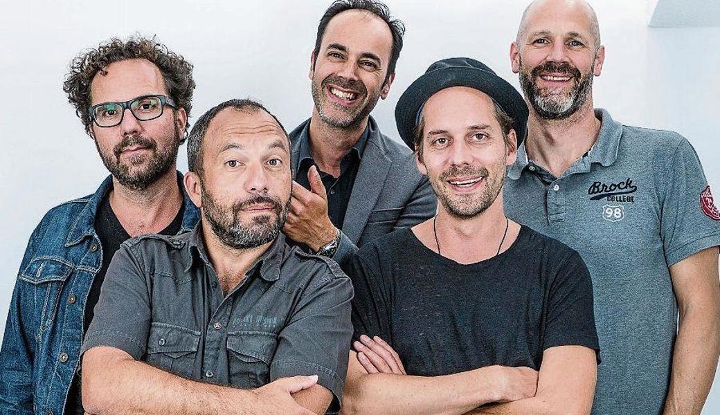 Die Peter Lenzin Band bietet den Gästen viel Abwechslung.