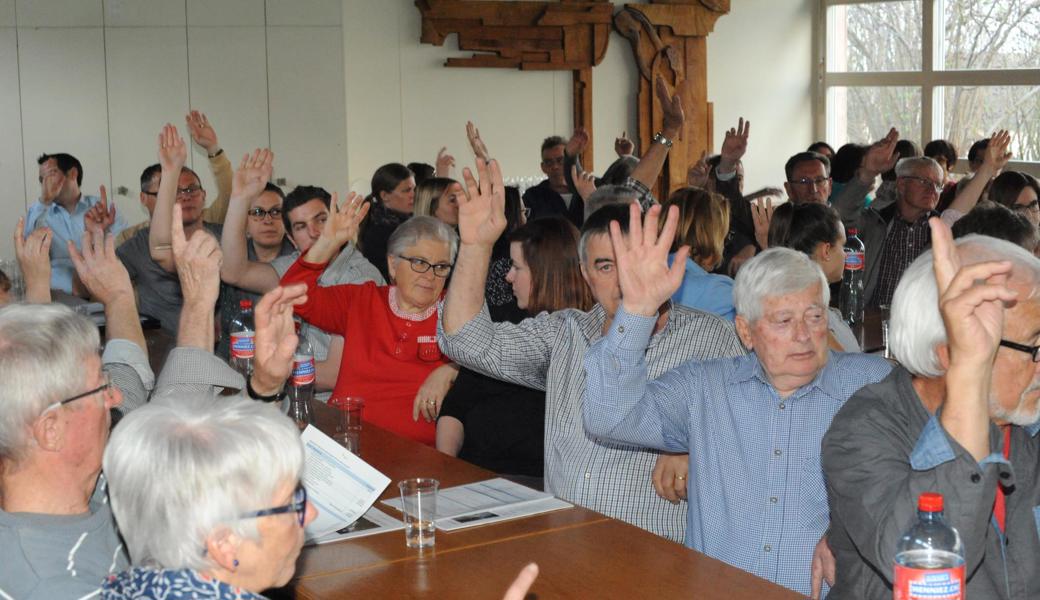 Trotz der Kritik am im Amtsbericht arg zusammengestauchten Budget hiessen die Schulbürgerinnen und -bürger von Lüchingen es einstimmig gut.