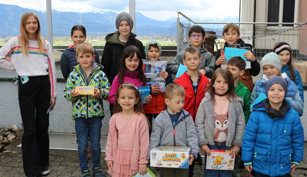 Das sind die sechzehn Preisgewinnerinnen und - gewinner            Foto: L. Déverin