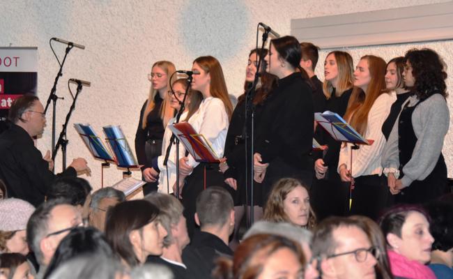 Rhyboot lud zur Weihnachtsbühne: Die Bilder