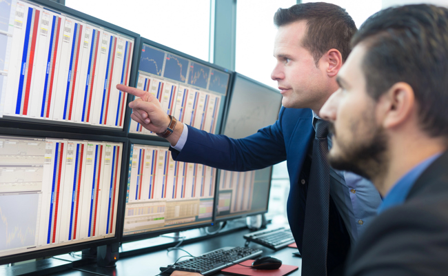 Trotz Börsenrekorden bleiben Anleger vorsichtig – das treibt Gold und Franken