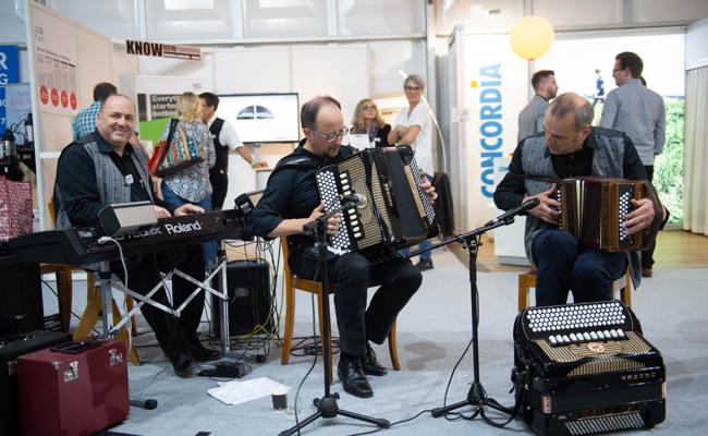 Bodenständige Musik an der Rhema