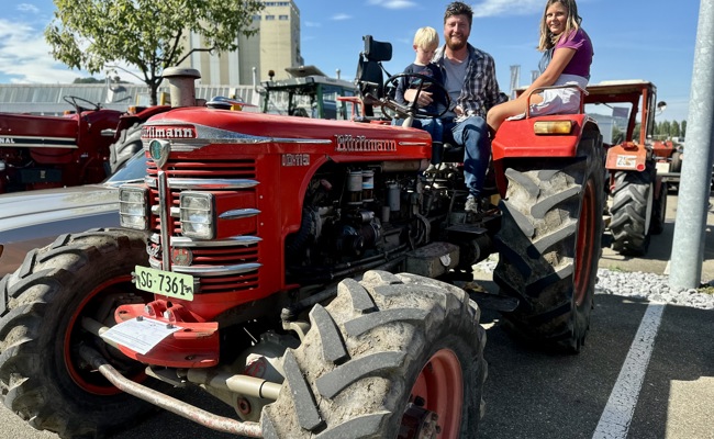 Vom Rostauto zum Prachtexemplar: 1600 Oldtimer traffen sich in St. Margrethen