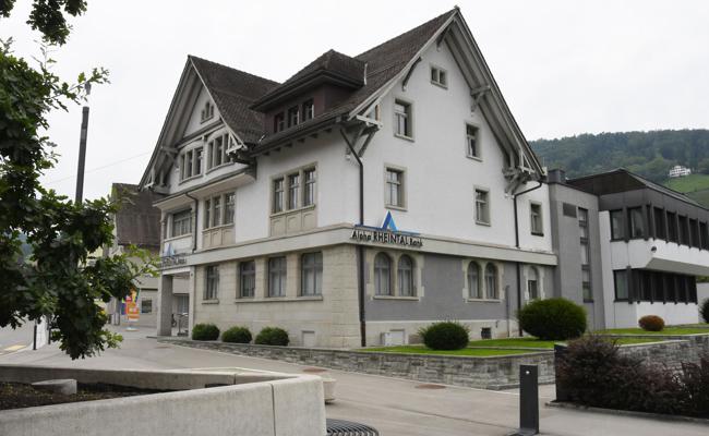 Bank plant neue Gebäude 