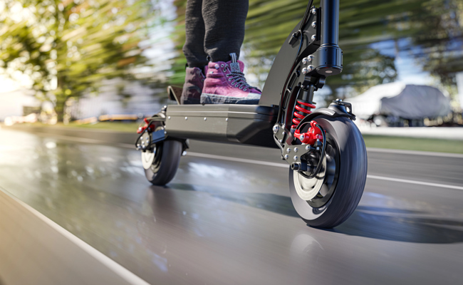 14- und 16-Jähriger verunfallt: E-Scooter lief bis zu 64 km/h