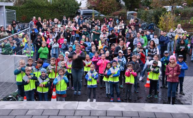 Die Bernecker Kinder haben ihr Schulhaus Stäpfli zurück