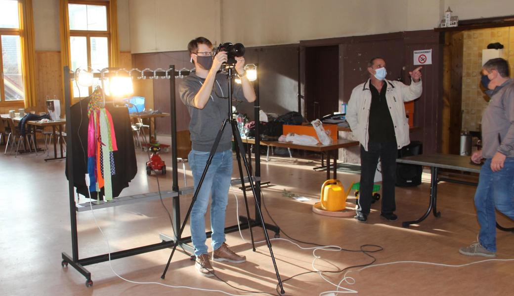 Filmstudio Rebstocksaal: Bunt ging es auf der Bühne zu.