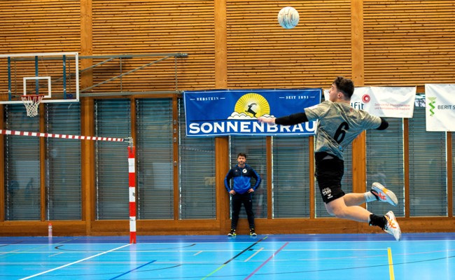 Faustball Widnau muss endlich siegen, um den Anschluss nicht zu verlieren