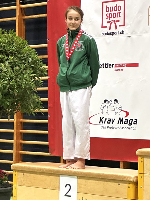 Alisha Widmer durfte sich in Sursee über die erkämpfte Silbermedaille freuen. Alisha Widmer durfte sich in Sursee über die erkämpfte Silbermedaille freuen.