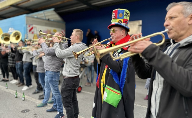 Das erste Konfetti ist gefallen: Jetzt ist wieder Fasnacht