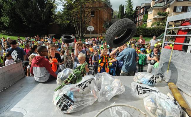 Für ein fetzli- und flaschenfreies Dorf