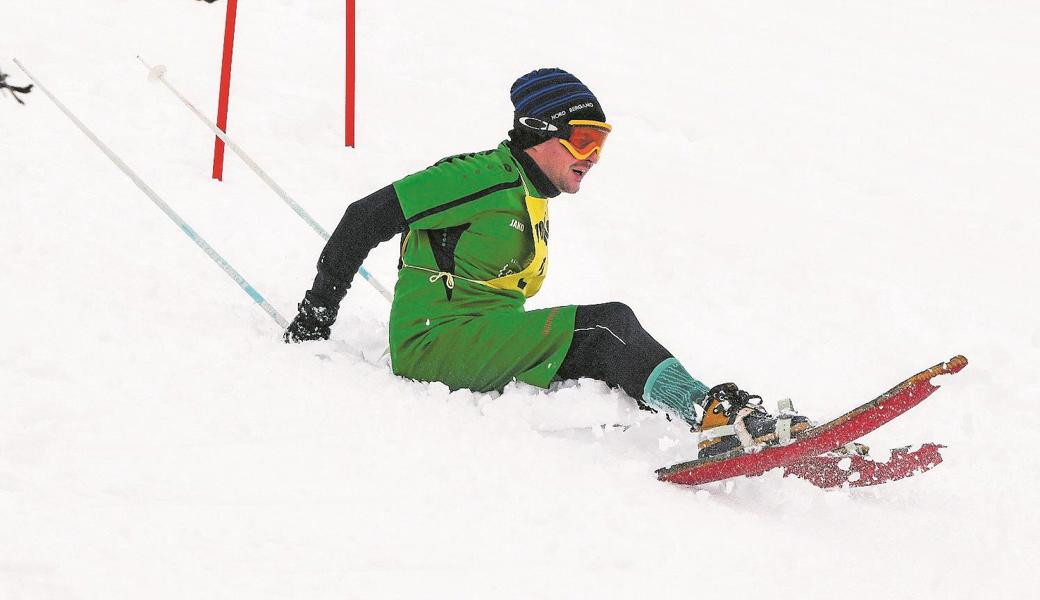 Zum Glück war der Schnee weich genug, denn ich verbrachte mehr Zeit auf dem Hintern als fahrend auf den Fassdauben.