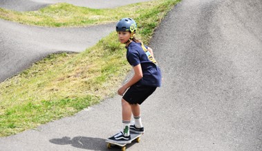 Alles, was rollt, ist am Pumptrack-Rennen erlaubt