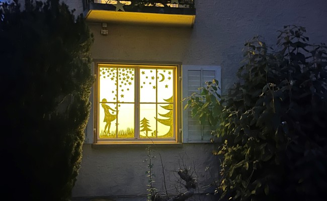 Die Tagesbetreuung feierte die Eröffnung Ihrer Adventsfenster