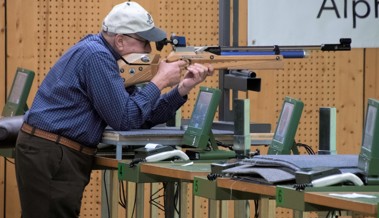 Plausch und perfekte Schüsse im Schiessstand Hädler