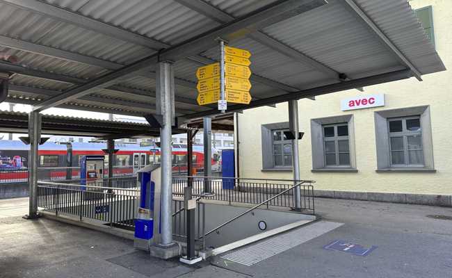 Und ewig läuft die Playlist: Am Bahnhof wird seit 13 Jahren die immer gleiche Klassik abgespielt