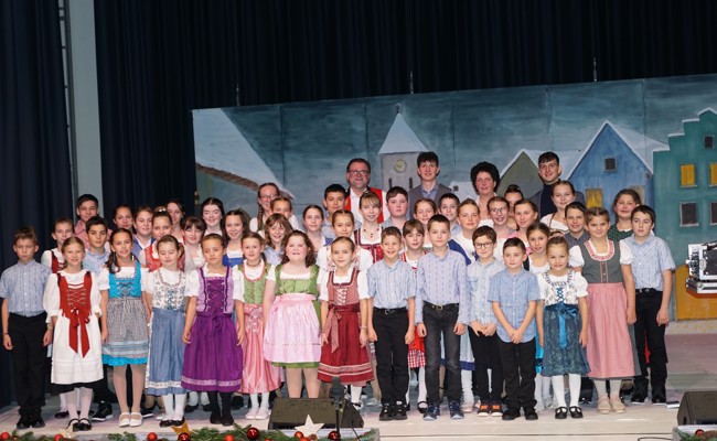 Musikalischer Weihnachtszauber: Mit Benefizkonzert für die Kinderkrebshilfe alle Erwartungen übertroffen