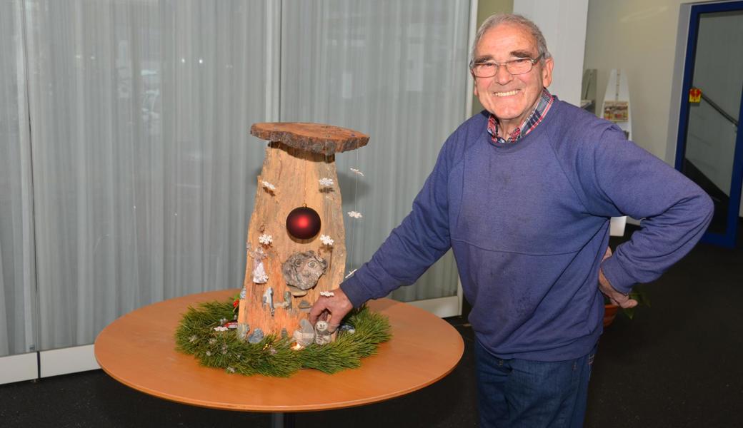 Erich Köppel und seine Wald-Weihnachtskrippe. Erich Köppel und seine Wald-Weihnachtskrippe.