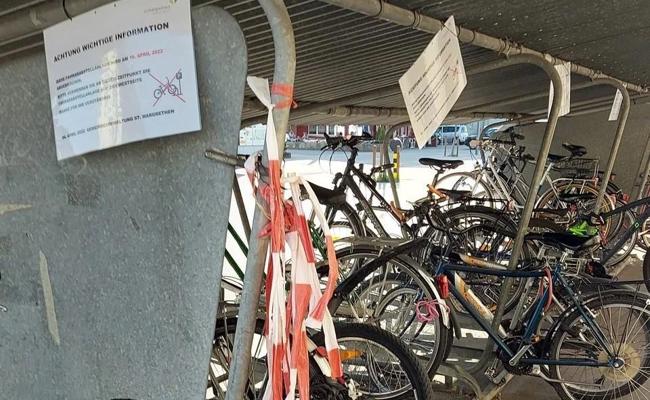 Ein Veloständer beim Bahnhof erregt die Gemüter