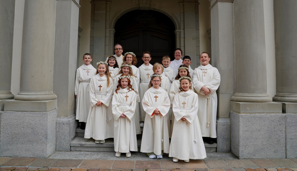 15 Kinder feierten in Oberriet ERstkommunion.
