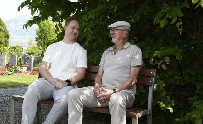 Von strenger Disziplin zur freien Entscheidung: Zwei Perspektiven auf Kindheit, Jugend und Kirche