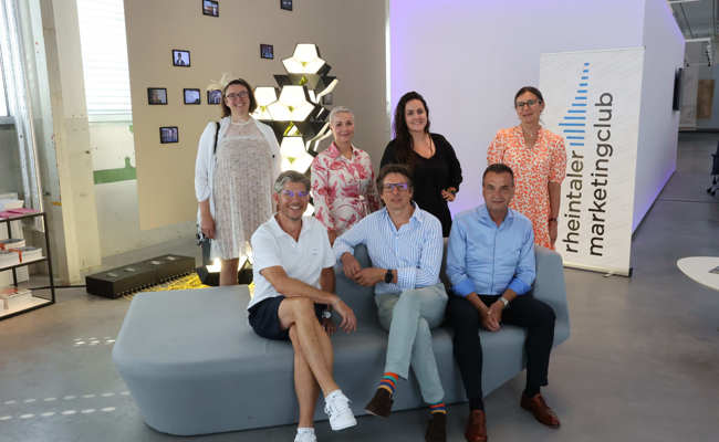 Rheintaler Marketingclub wechselte einen Besuch lang die Rheinseite